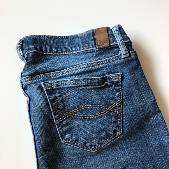 EUC Abercrombie & Fitch Bootcut Jeans Size 0 - Picture 8 of 8